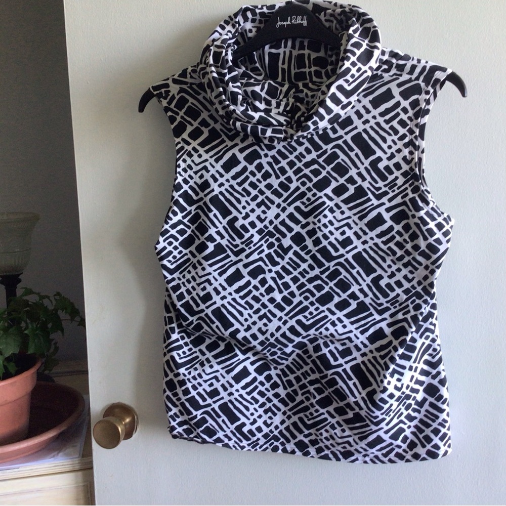 Ruched Collar Sleeveless Top